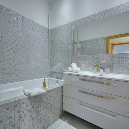 Immogroom - T5 De Standing - 130m - Terrace - Parking - Ac Apartment Cannes