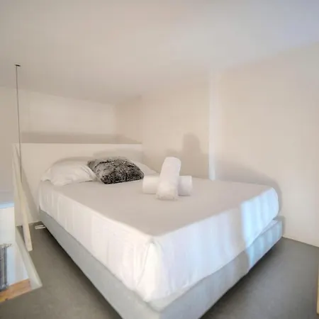 Immogroom - T5 De Standing - 130m - Terrace - Parking - Ac Apartment